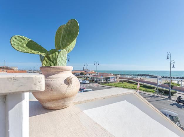 Casa Mira Luxury Sea House Fco Airport Διαμέρισμα Φιουμιτσίνο Εξωτερικό φωτογραφία